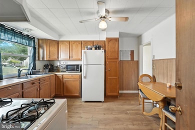 106 Harding Ave, Wilmington, DE 19804 - photo 2