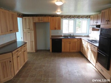 9070 De Jong Rd, Amity, OR 97101 - photo 6