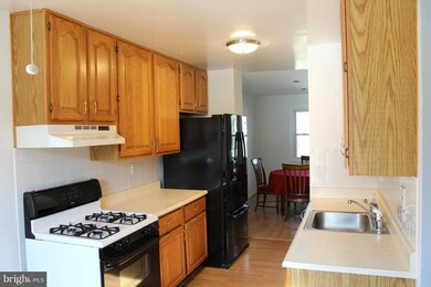 305 Town Green Way, Reisterstown, MD 21136 - photo 5