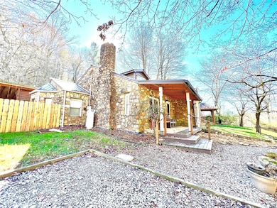 122 and 124 Avian Ct, Brevard, NC 28712 - photo 3