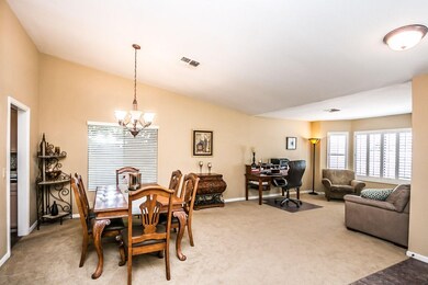 710 E Sagebrush-7