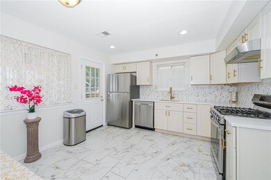 371 Jewett Ave, Staten Island, NY 10302 - photo 4