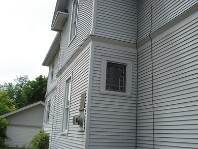 837 Woodland Ave, Oshkosh, WI 54901 - photo 3