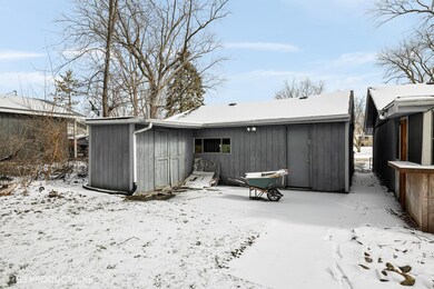 18660 Loras Ln, Country Club Hills, IL 60478 - photo 4