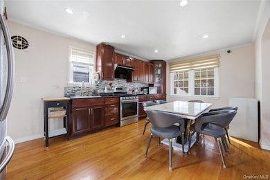 32-03 Clearview Expy, Flushing, NY 11361 - photo 5