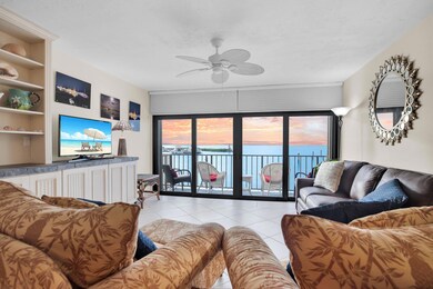 Executive Bay Club J4