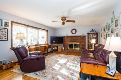 206 Maple St, Middlesex, NJ 08846 - photo 6