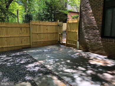 10819 Deborah Dr, Potomac, MD 20854 - photo 2