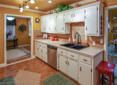 1910 W Shawntel Smith Blvd, Muldrow, OK 74948 - photo 6