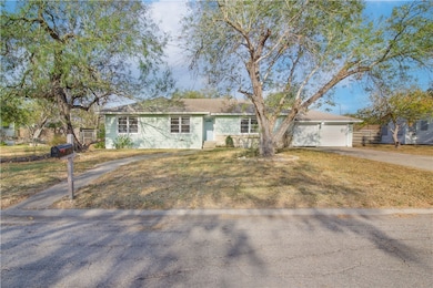 623 Field Ave, Taft, TX 78390 - photo 2