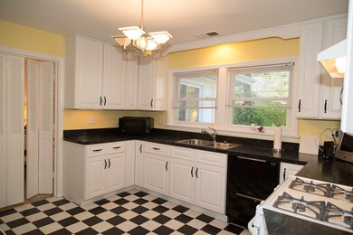 18536 Perth Ave, Homewood, IL 60430 - photo 3