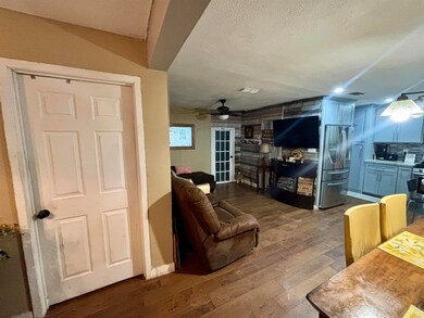 1820 Ireland St, Laredo, TX 78046 - photo 6