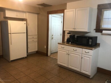 1017 Daleford Ave, Lansing, MI 48915 - photo 2