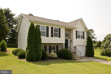 121 Whitfield Cir, Stephens City, VA 22655 - photo 3