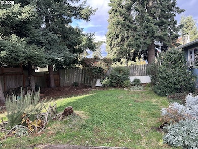 1205 Mill St, Springfield, OR 97477 - photo 4