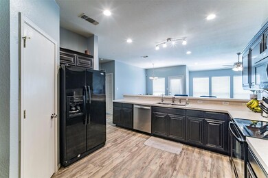 221 Whispering Dell Ln, Weatherford, TX 76085 - photo 5