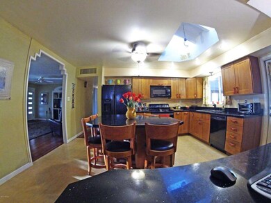 9439 N 16th St, Phoenix, AZ 85020 - photo 4