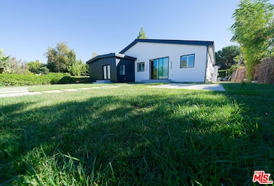 19235 Strathern St, Reseda, CA 91335 - photo 7