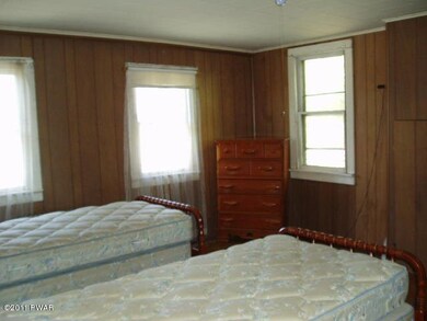 759 Hudson St, Hawley, PA 18428 - photo 7