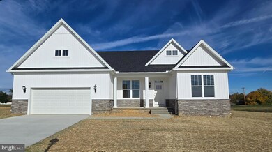 113 Flint Dr, Hanover, PA 17331 - photo 2