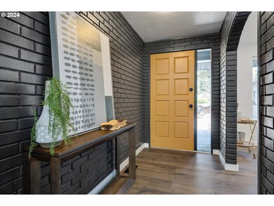 18300 SW Madeline St, Beaverton, OR 97007 - photo 4