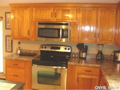 Kitchen BUILT- IN MICROWAVE AND COOK-TOP ELECTRIC 
