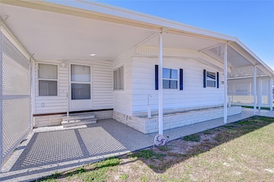 5305 Powhattan St, Zephyrhills, FL 33542 - photo 5