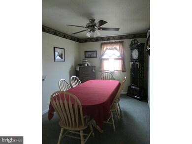 13 Cherry St, Bechtelsville, PA 19505 - photo 3