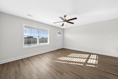 107 Mace Ln unit B, Oak Grove, KY 42262 - photo 3