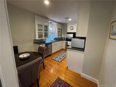 51 Front St unit 3rd Floor, Groton, CT 06340 - photo 6