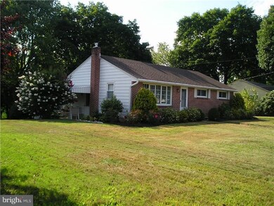 741 Fairmount Rd, Riegelsville, PA 18077 - photo 2