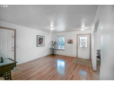 1083 Tyson Ln, Eugene, OR 97404 - photo 7