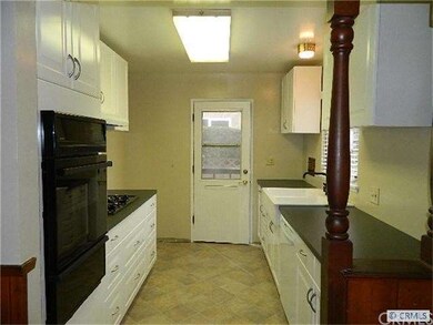 Another look at the kitchen