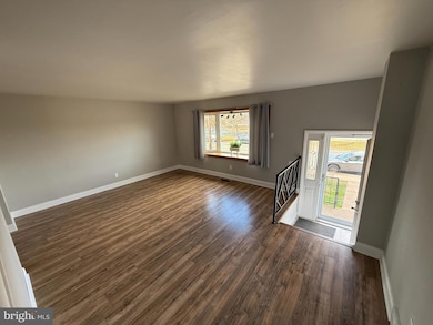 12789 Dunks Rd, Philadelphia, PA 19154 - photo 4