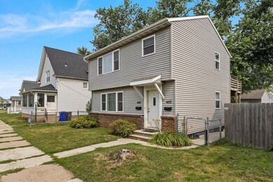 440 9th Ave SW, Cedar Rapids, IA 52404 - photo 3