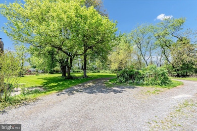 5872 Oakland Rd, Sykesville, MD 21784 - photo 7