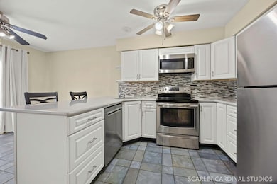 1356 S Lorraine Rd unit E, Wheaton, IL 60189 - photo 4