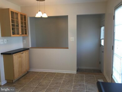 259 Heartwood Ct, Glen Burnie, MD 21061 - photo 7