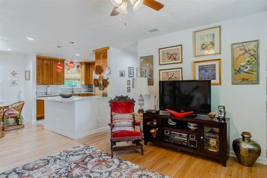 656 Willow St, Hurst, TX 76053 - photo 6