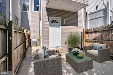 2636 Manton St, Philadelphia, PA 19146 - photo 4