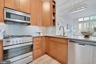 Capitol Hill Tower unit 103, Washington, DC 20003 - photo 3