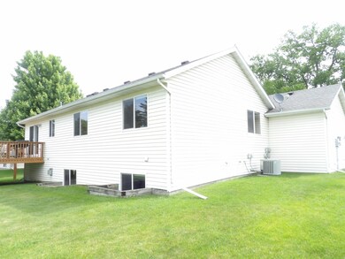 1702 2nd St SW, Austin, MN 55912 - photo 5