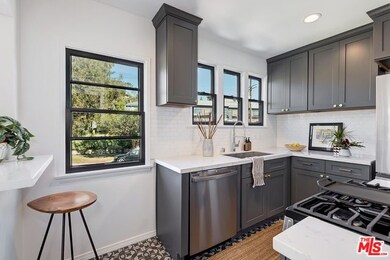 Kitchen Bar
