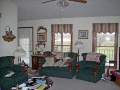 9235 N State Highway 7, Elizabethtown, IN 47232 - photo 2