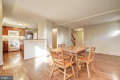 6125 Kyle Leaf Ct, Elkridge, MD 21075 - photo 3