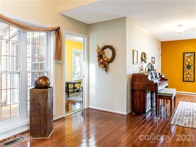 18 Clubhouse Ct, Asheville, NC 28803 - photo 6