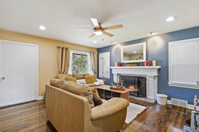 2005 Waverly Place, Waukegan, IL 60085 - photo 5