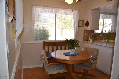 BREAKFAST ROOM 1