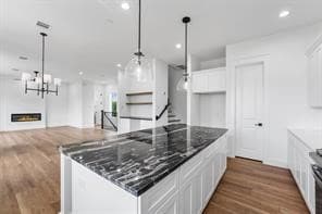 Kitchen (Beautiful counters)