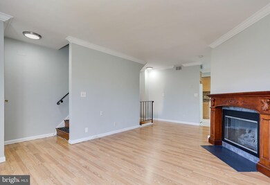 2717 S Walter Reed Dr unit C, Arlington, VA 22206 - photo 5